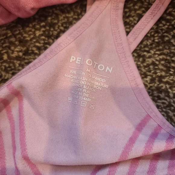 Peloton Seamless Double Layer Pink Sports Bra Size Medium - Picture 4 of 6
